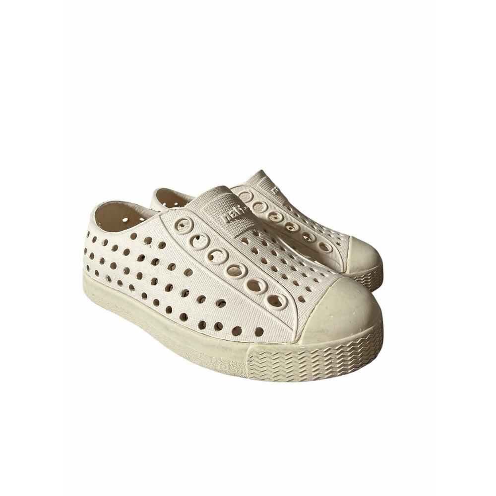 Native Unisex Toddler Size 4 Cream Color